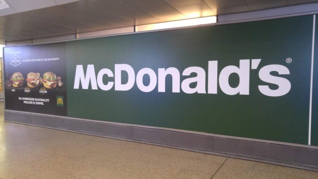 Cartello pubblicitario McDonald's